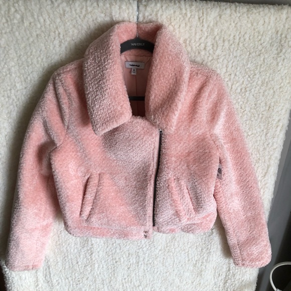 πSOLD!! NWOT Faux Fur coat (pink)πππ - Picture 2 of 7